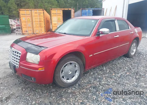 2007 Chrysler 300 Touring z USA, uszkodzony, nr VIN 2C3LA53G37H692880